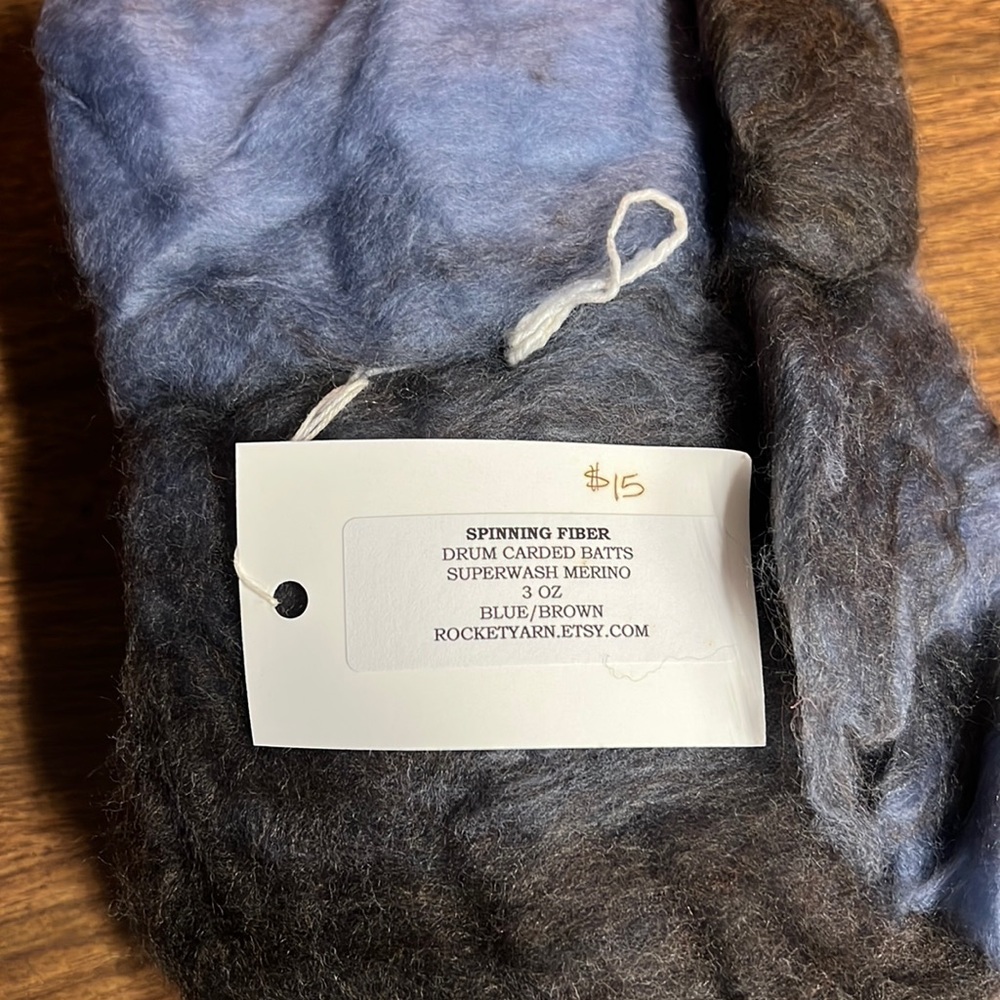 Rocket Yarn Astrobatts spinning fiber, 3 oz carded superwash merino, brown blue
